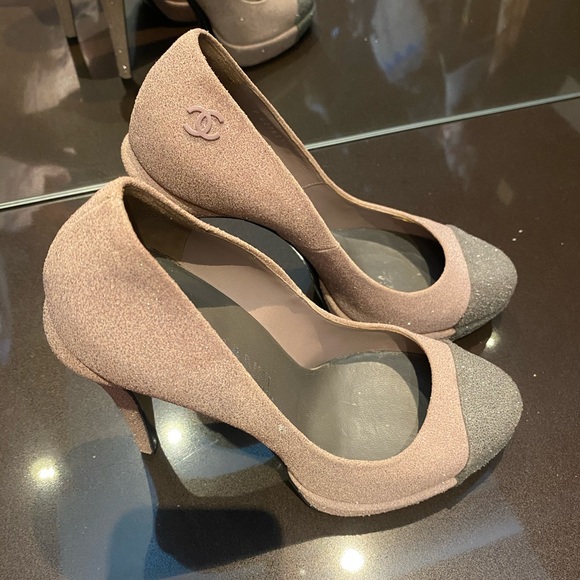 CHANEL Shoes - CHANEL (authentic) women’s heels